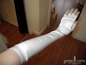 Cymbeline - Gants longs en soie ivoire clair