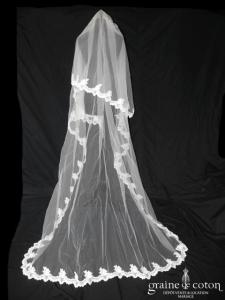 Cosmobella - Voile long de 2,50 mètres en tulle ivoire bordé de dentelle