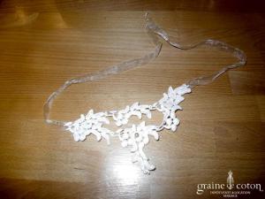 Elsa Gary - Collier en dentelle