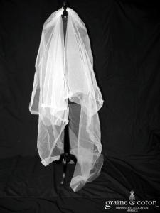 Voile long de 3 mètres en tulle ivoire, bords bruts