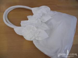 Petit sac en satin blanc enfant