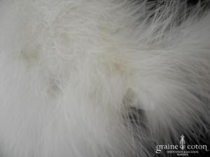 Rembo Styling - Étole en duvet de cygne ivoire clair