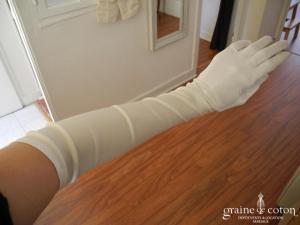 Rembo Styling - Gants mi longs en soie ivoire