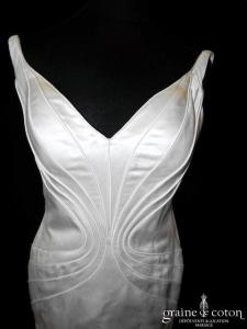 Nicole Montenapoleone - Cameron