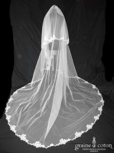 Rosi Strella - Voile blanc long de 4 mètres en tulle blanc bordé de fine dentelle