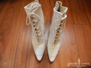 Sylvie Rost - Bottines en cuir blanc, lacées