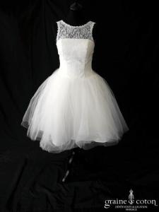 Kitty and Dulcie - Pearly Queen