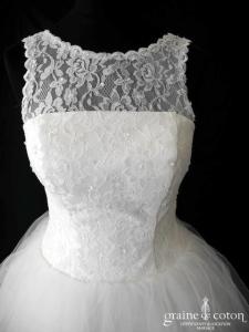 Kitty and Dulcie - Pearly Queen