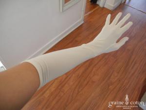Pronuptia - Gants longs en satin ivoire