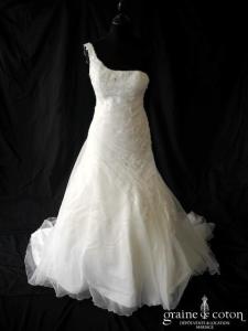 Elianna Moore - Chanelle