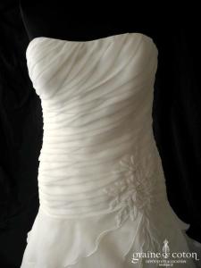 Pronovias - Parabola