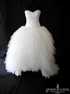 Coeur d'Amour - Création en satin et mouchoirs de tulle blanche