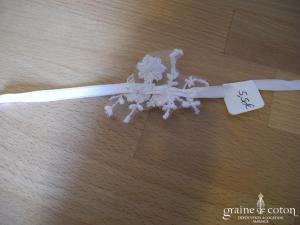 Bracelet en satin ivoire et dentelle