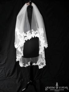 Pronovias - Voile mi long en tulle ivoire clair bordé de dentelle de Calais