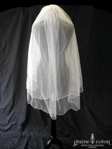 Pronovias - Voile mi long en tulle ivoire bordé de fines perles