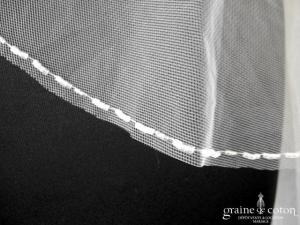 Pronovias - Voile mi long en tulle ivoire bordé de fines perles