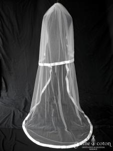 Cymbeline - Voile Aurora long de 3 mètres en tulle ivoire bordé d'un large bais de satin
