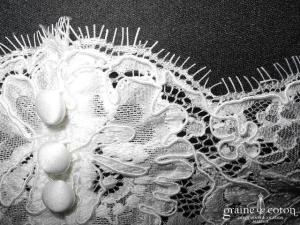 Pronovias - Boléro à manches mi longues en dentelle de Calais