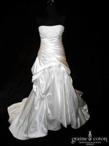 Pronovias - Prototype en satin ivoire drapé