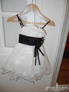 Robe demoiselle d'honneur avec bustier roses en organza et jupe en tulle plumetis blanche et noire