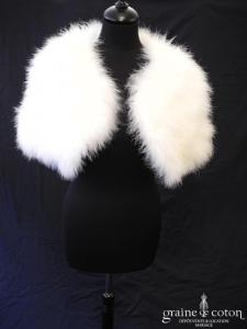 Cape / étole en duvet de cygne ivoire