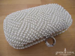 Minodière / pochette ivoire perlée