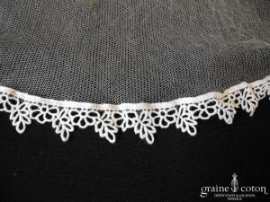 Lolita Lempicka - Voile Alena long de 3 mètres en tulle de soie ivoire bordé de dentelle de coton