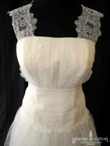 Création - Robe en tulle et dentelle ivoire clair