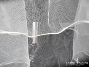Pronuptia - Voile mi long en tulle ivoire, bords surjetés