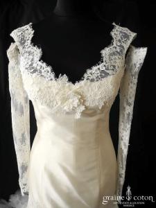 Cymbeline - Robe sirène en mikado de soie et dentelle de Calais ivoire