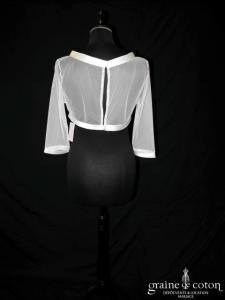 Bianco Evento - Boléro boutonné dans le dos, manches mi longues en tulle et biais de satin ivoire