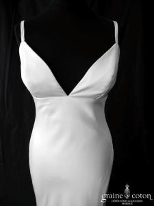 Model Novias - Création empire en satin ivoire