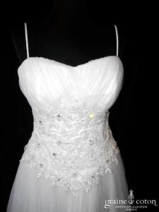 Création - Robe coeur drapée de tulle blanc et dentelle