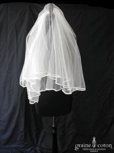 Voile court en tulle ivoire bordé d'un biais de satin