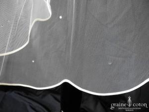 Voile mi long en tulle ivoire avec strass et biais de satin