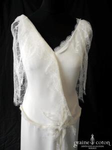 Amarildine pour Rembo Styling - Création taille basse en crêpe et organza ivoire