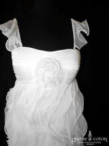 Création - Robe courte en organza ivoire