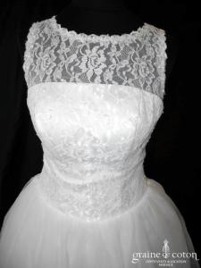 Kitty and Dulcie - Pearly Queen