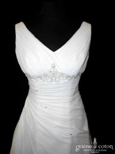 White One pour Pronovias - Tentacion
