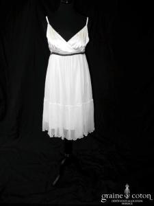 Scarlet Roos - Robe empire courte en satin et mousseline fluide