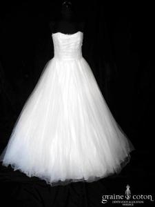 Bliss by Monique Lhuillier - Création en dentelle et tulle fluide