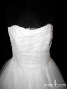 Bliss by Monique Lhuillier - Création en dentelle et tulle fluide