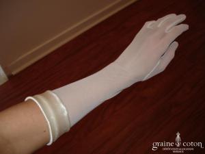 Gants mi longs en tulle et satin ivoire
