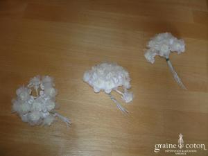 Bouquet de fleurs en tissu ivoire et blanc