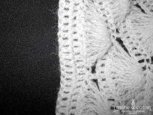 Châle/étole en laine ivoire, tricoté main