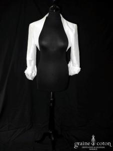 Emelie Costa pour Cymbeline - Boléro en taffetas ivoire manches tourbillon