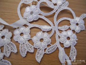 Mitaines en dentelle ivoires et blanches