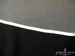 Metal Flaque - Voile long de 2,50 mètres en tulle fluide ivoire