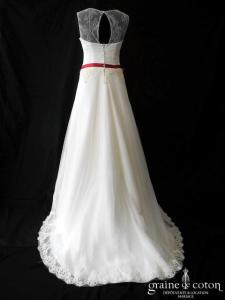 L'atelier de Marie - Création en tulle et dentelle ivoire