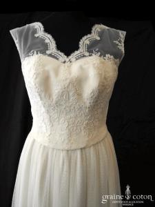 Alexandra Berthet - Création en dentelle et tulle plumetis ivoire